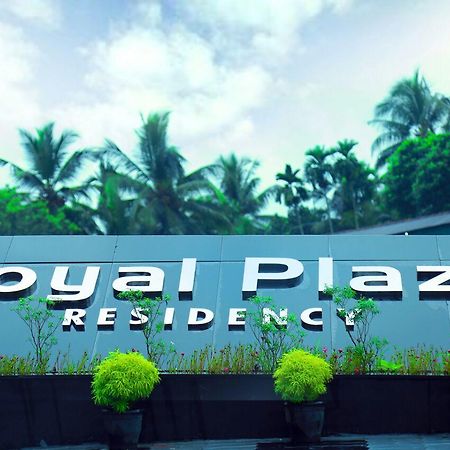 Royal Plaza Residency Hotell Cheruppulasseri Exteriör bild